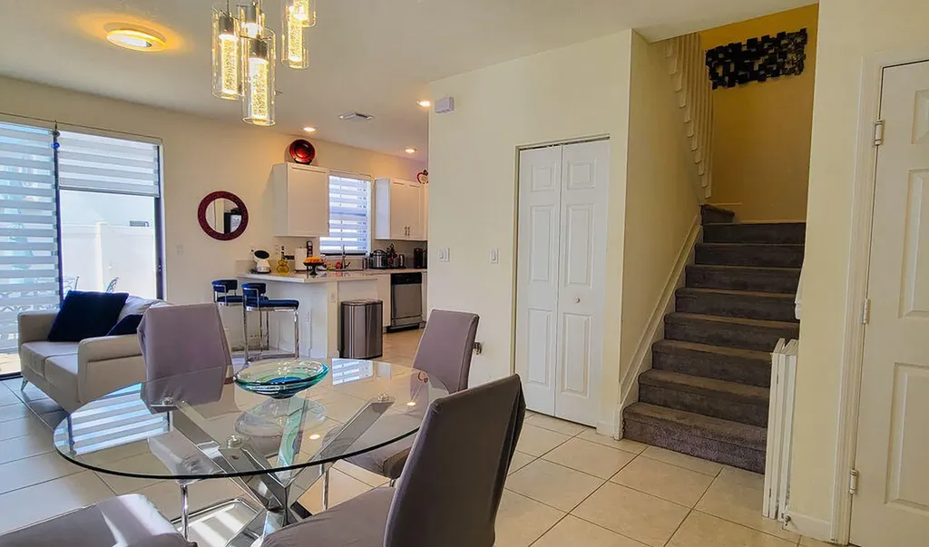 10902 W 33rd Way Hialeah FL 33018
