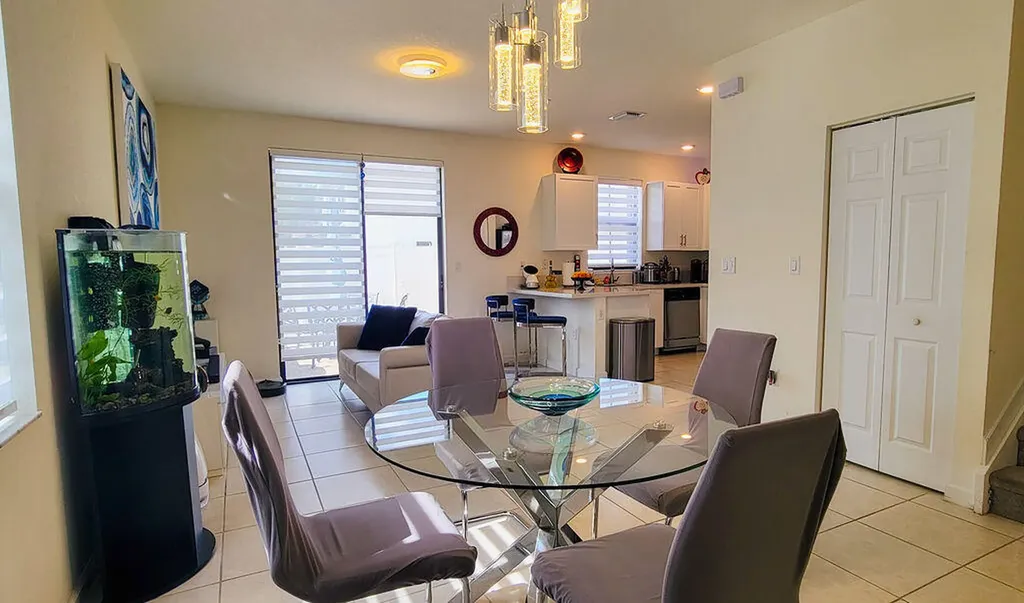 10902 W 33rd Way Hialeah FL 33018