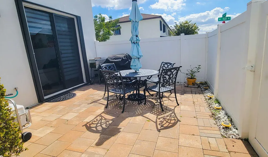 10902 W 33rd Way Hialeah FL 33018