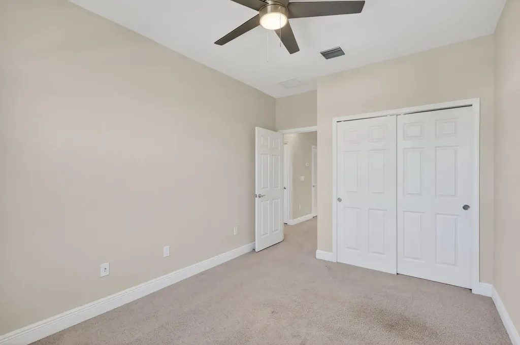1609 NW Cataluna Circle Port St Lucie FL 34986