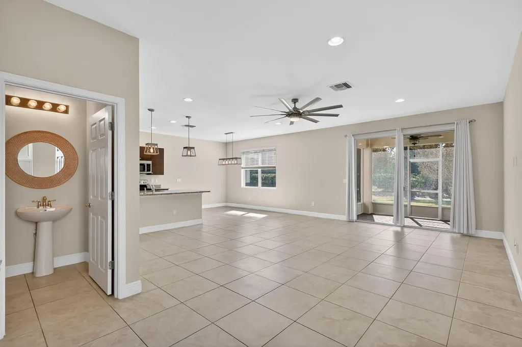 1609 NW Cataluna Circle Port St Lucie FL 34986