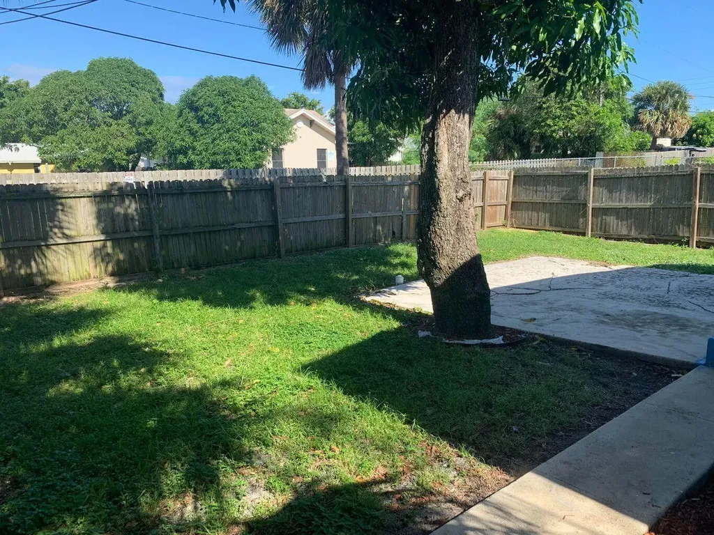 1017 13th Street West Palm Beach FL 33401