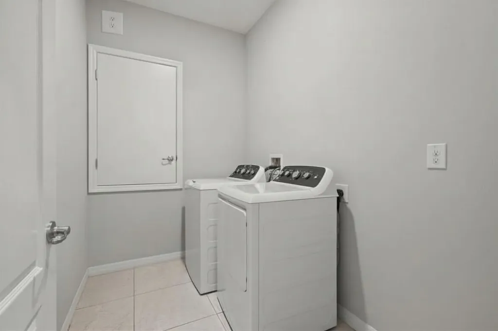 555 SW Halibut Avenue Port St Lucie FL 34953