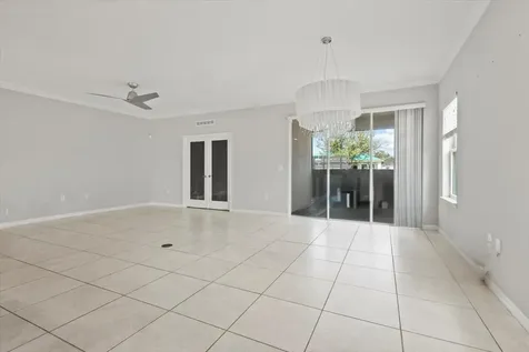 555 SW Halibut Avenue Port St Lucie FL 34953