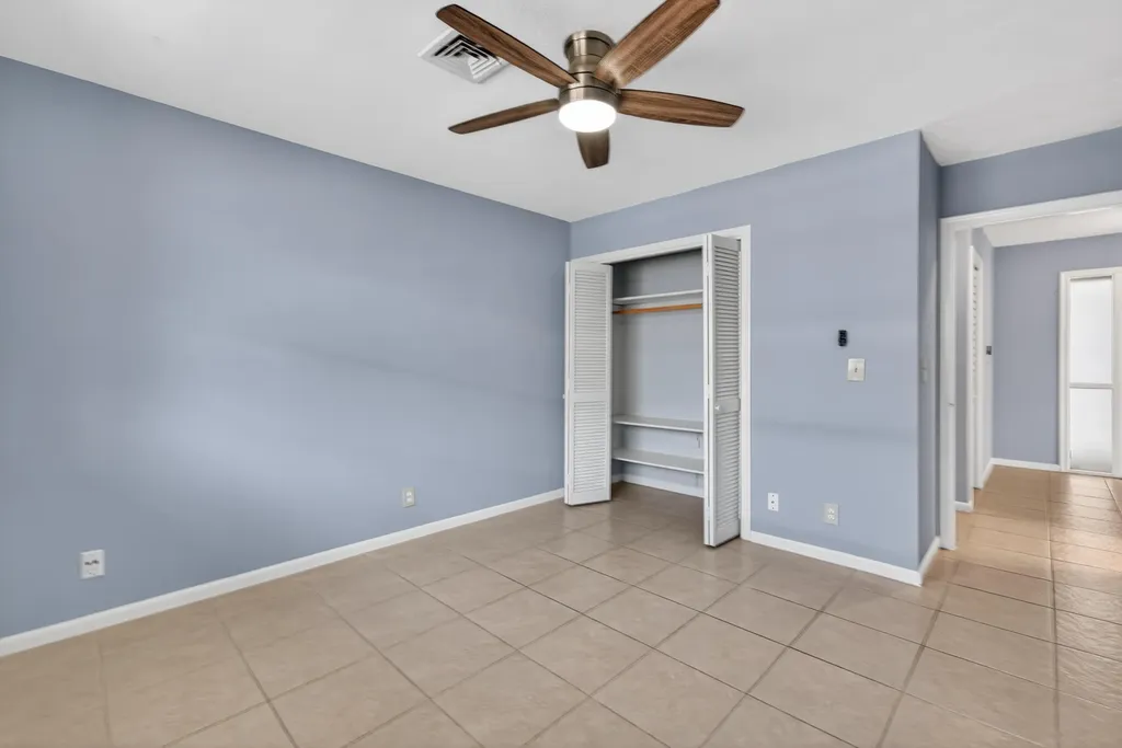 423 Pine Tree Court Atlantis FL 33462
