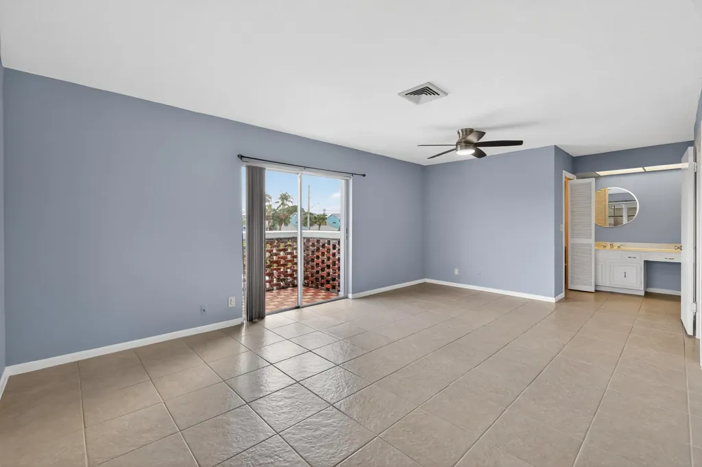 423 Pine Tree Court Atlantis FL 33462