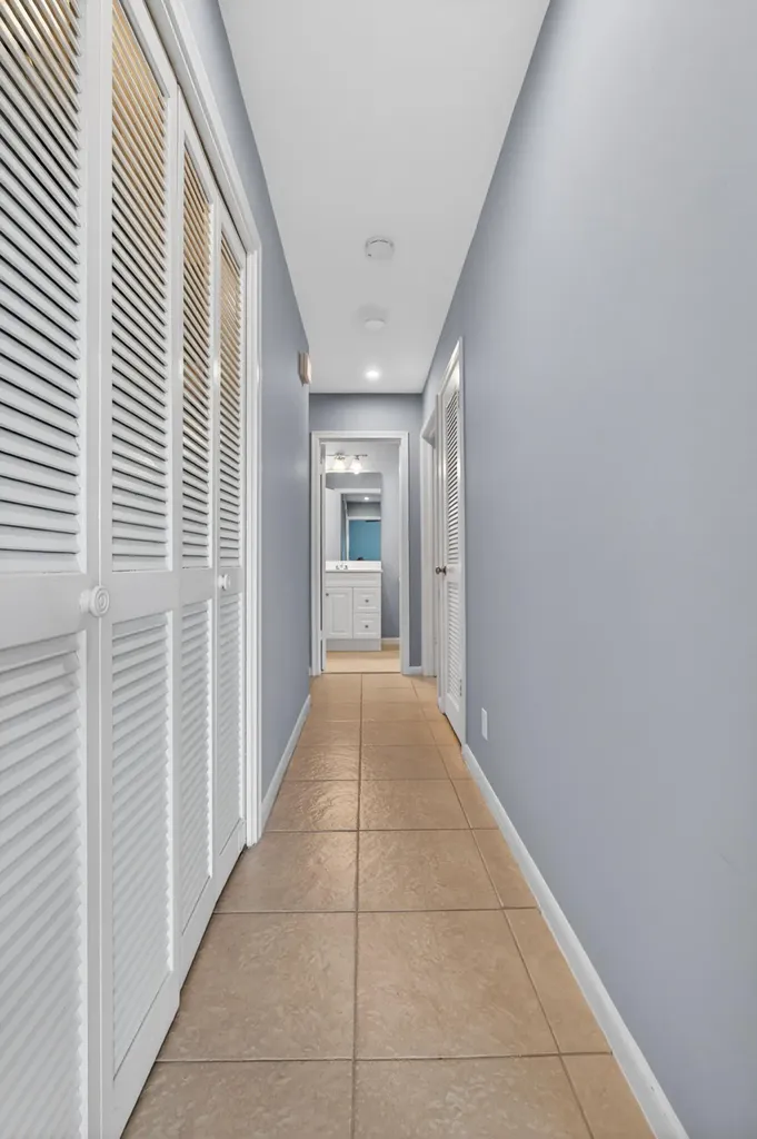 423 Pine Tree Court Atlantis FL 33462