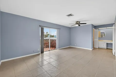 423 Pine Tree Court Atlantis FL 33462