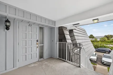 423 Pine Tree Court Atlantis FL 33462