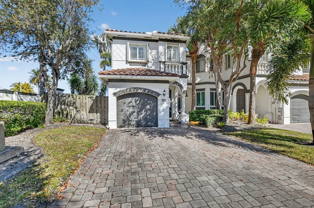 4040 Murano Bay Drive Boynton Beach FL 33435
