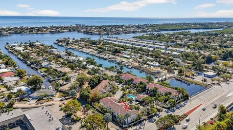 4040 Murano Bay Drive Boynton Beach FL 33435