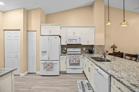 4720 Lucerne Lakes Boulevard E Lake Worth FL 33467