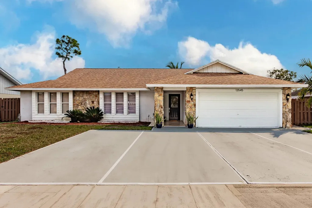13545 Exotica Lane Wellington FL 33414