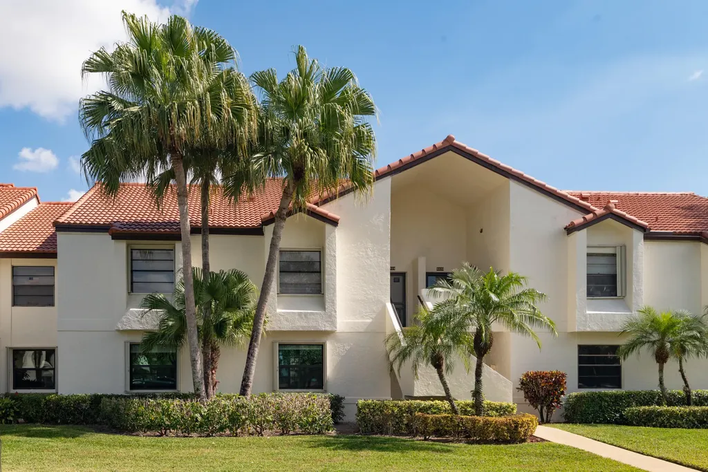 5829 Parkwalk Drive Boynton Beach FL 33472