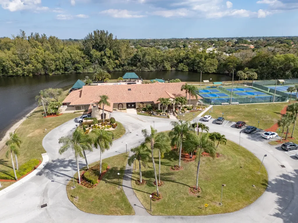 5829 Parkwalk Drive Boynton Beach FL 33472