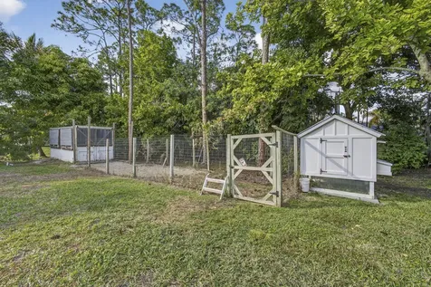 16107 86th Street N Loxahatchee FL 33470