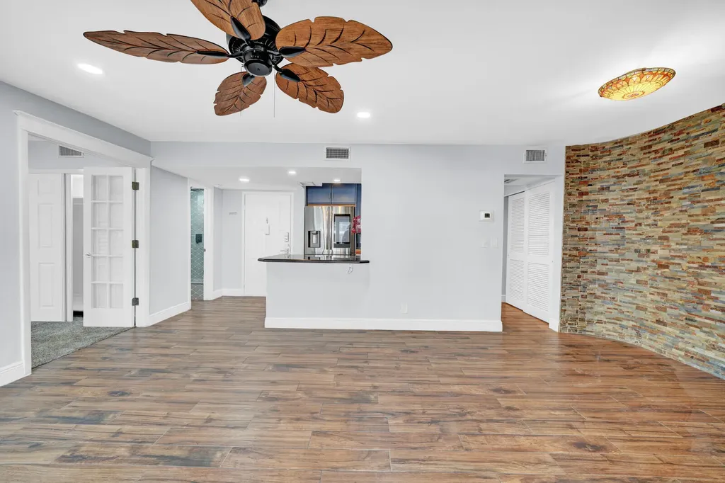 330 SE 20th Avenue Deerfield Beach FL 33441