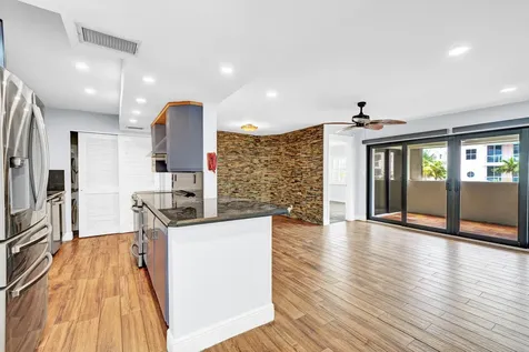 330 SE 20th Avenue Deerfield Beach FL 33441