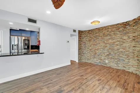 330 SE 20th Avenue Deerfield Beach FL 33441