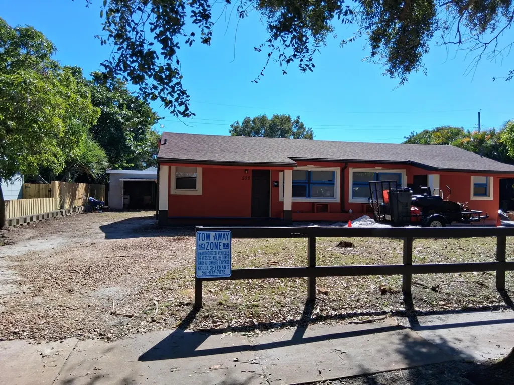 520 52nd Street West Palm Beach FL 33407