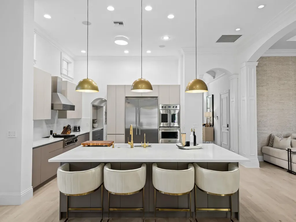 1025 Vista Del Mar Drive N Delray Beach FL 33483