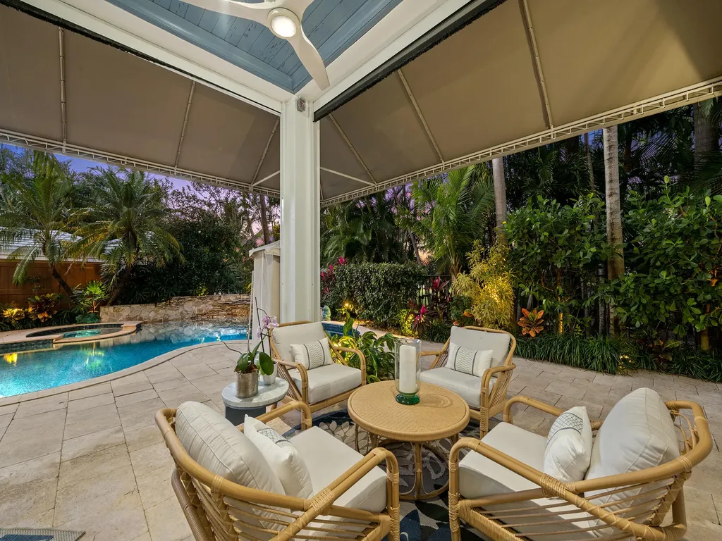 1025 Vista Del Mar Drive N Delray Beach FL 33483