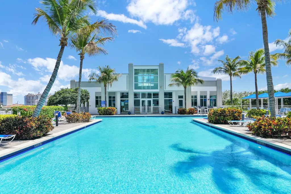300 S Australian Avenue West Palm Beach FL 33401