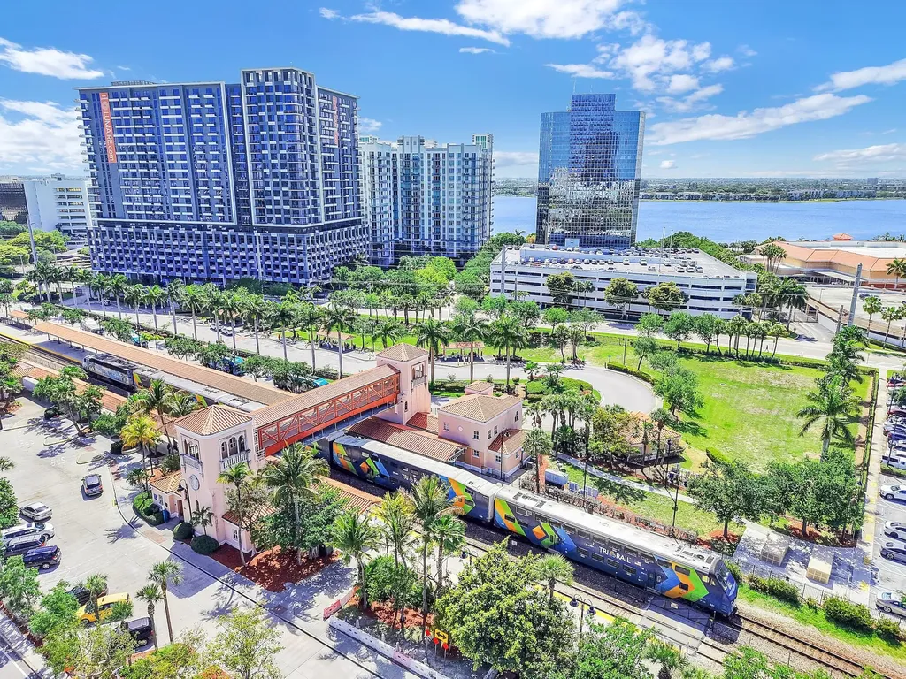 300 S Australian Avenue West Palm Beach FL 33401