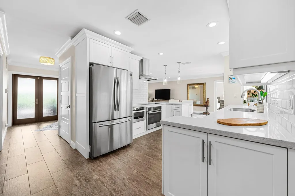 830 Tangerine Way Gulf Stream FL 33483
