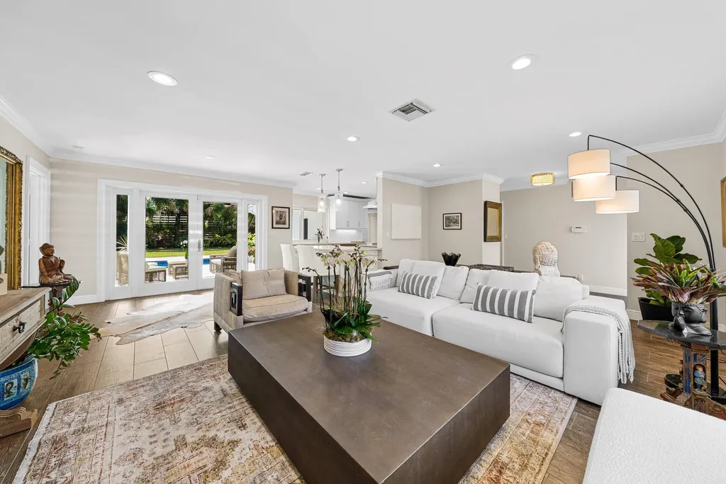 830 Tangerine Way Gulf Stream FL 33483