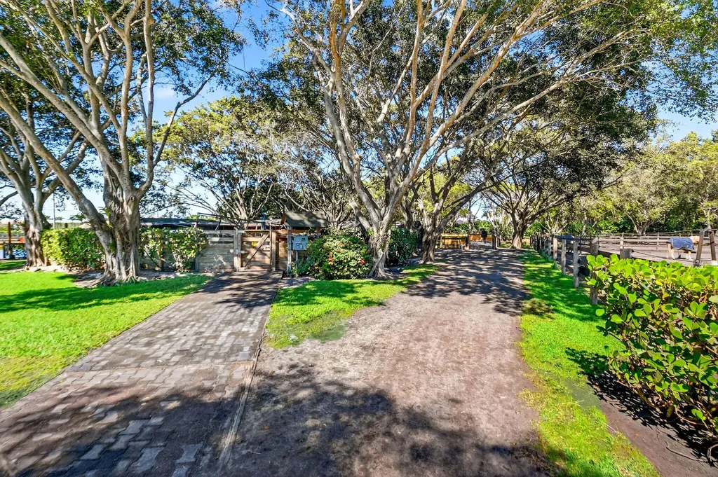 3405 Olde Hampton Drive Wellington FL 33414