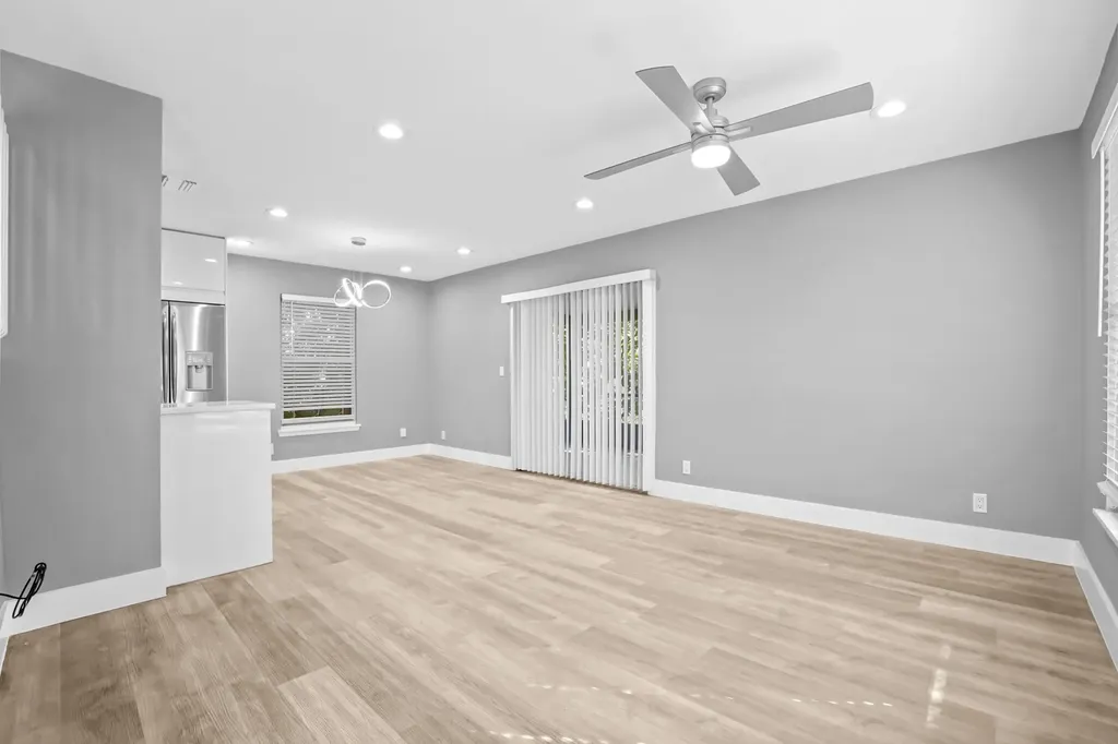17376 Sentimental Journey Jupiter FL 33458
