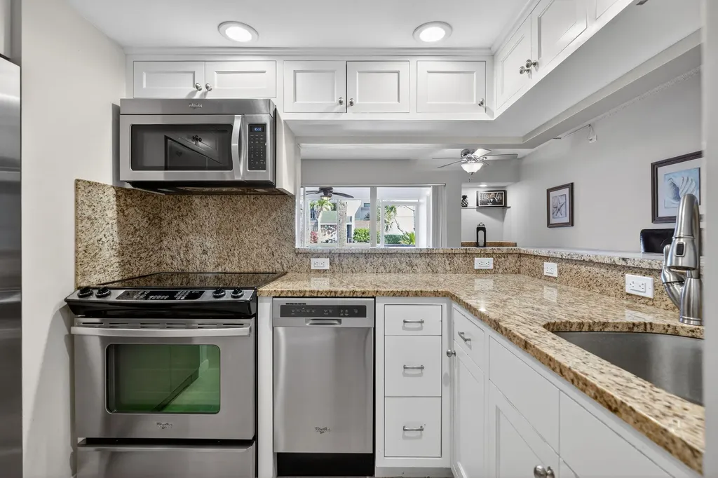 1605 S Us Highway 1 Jupiter FL 33477