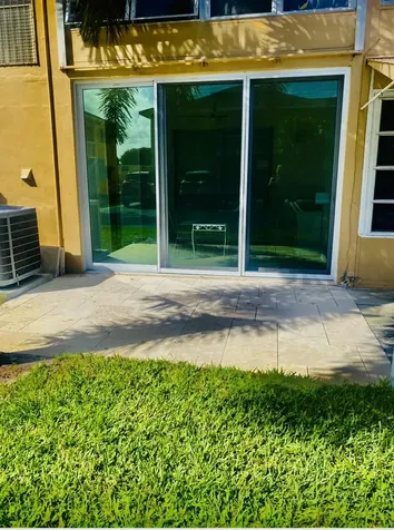 2121 NE 1st Court Boynton Beach FL 33435