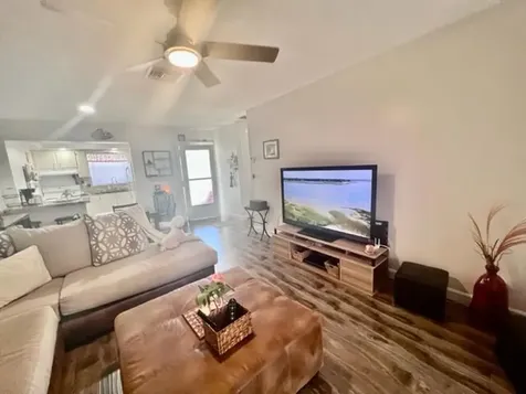 2546 Dudley Drive E West Palm Beach FL 33415