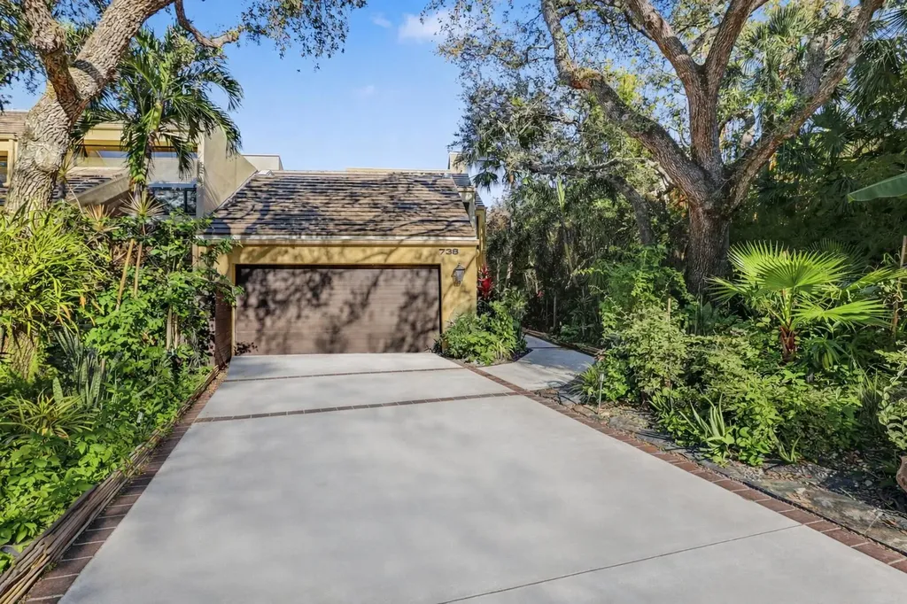 738 St Albans Drive Boca Raton FL 33486