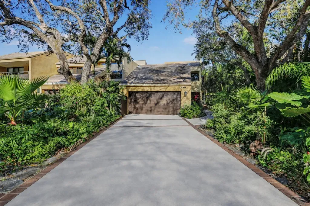 738 St Albans Drive Boca Raton FL 33486