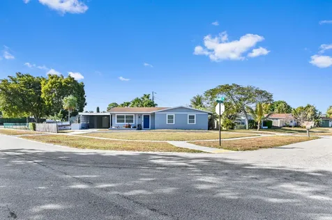 6491 Mackinac Road Lake Worth FL 33462