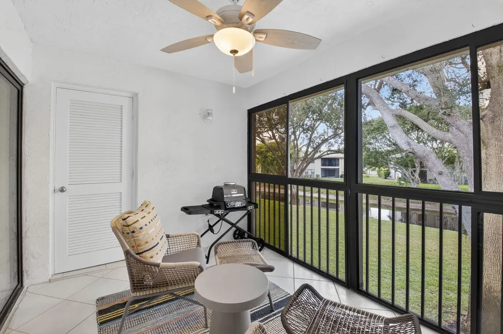 17 Stratford Drive Boynton Beach FL 33436