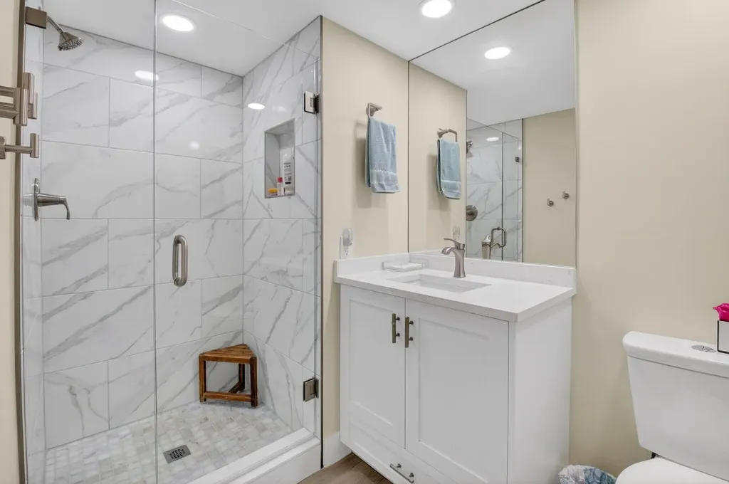 17 Stratford Drive Boynton Beach FL 33436
