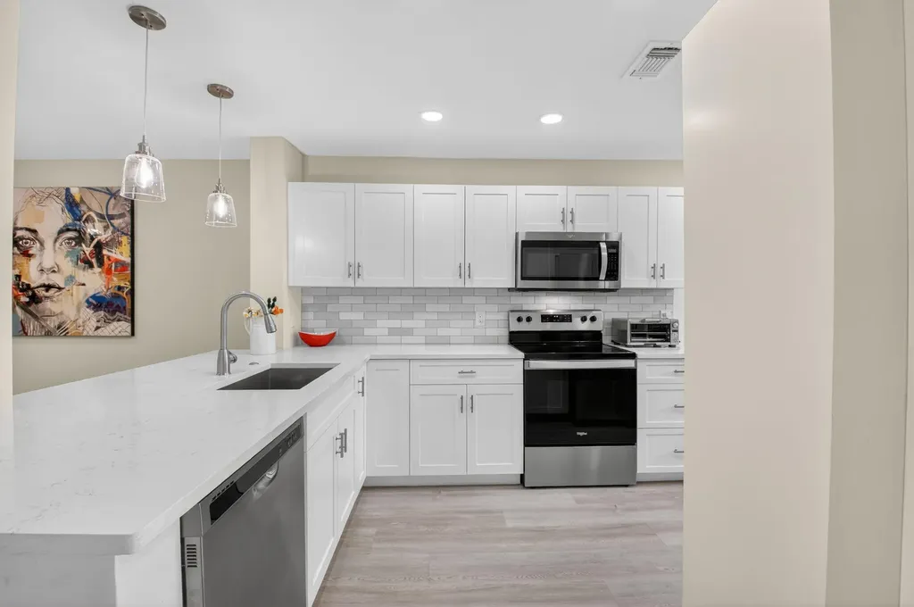 17 Stratford Drive Boynton Beach FL 33436