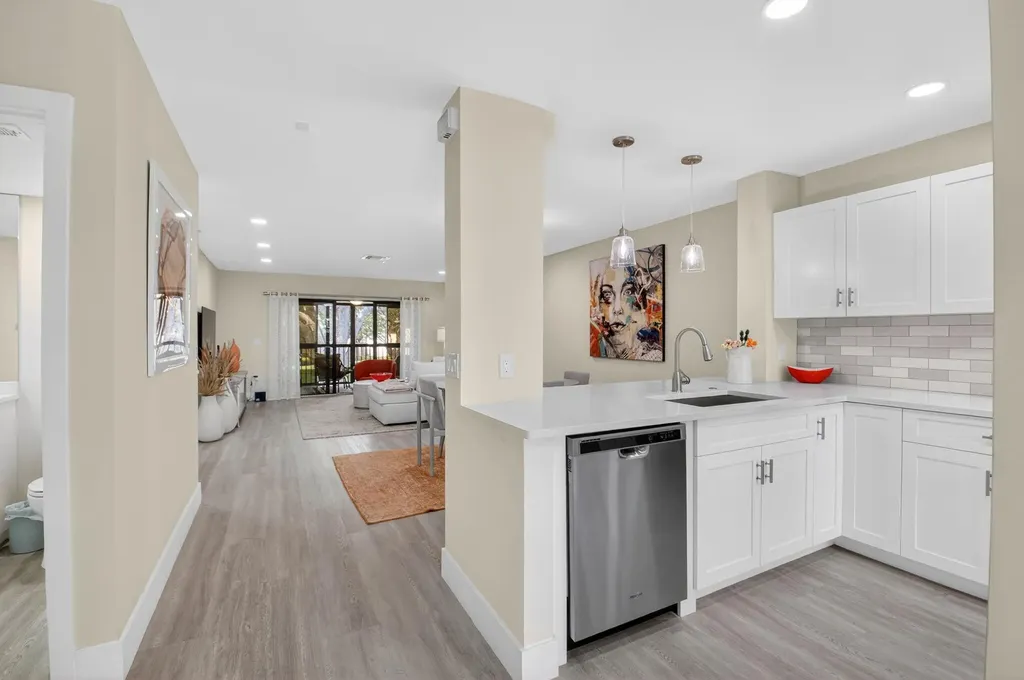 17 Stratford Drive Boynton Beach FL 33436