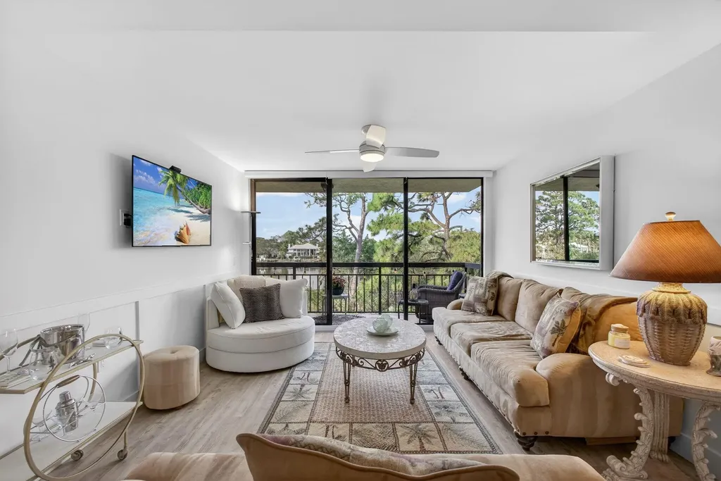 1901 Marina Isle Way Jupiter FL 33477
