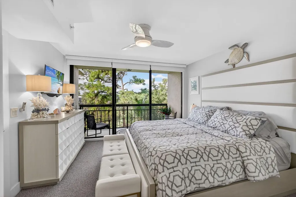 1901 Marina Isle Way Jupiter FL 33477