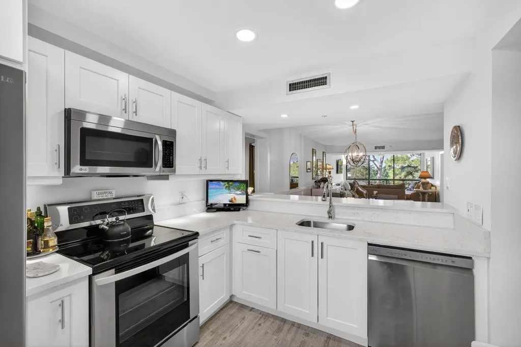 1901 Marina Isle Way Jupiter FL 33477