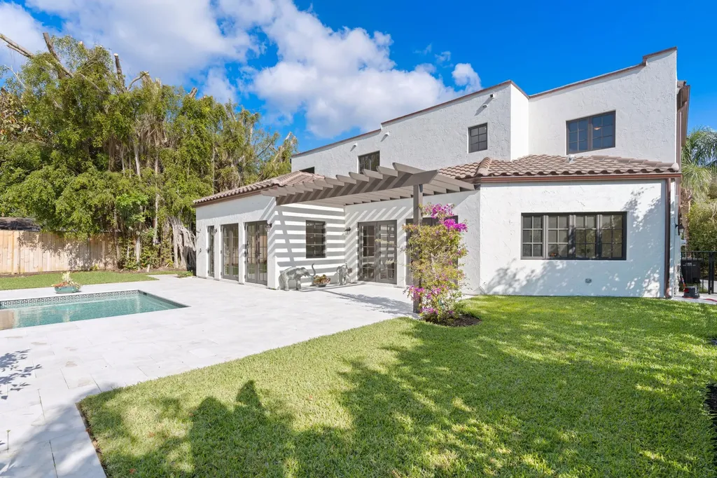 206 Greymon Drive West Palm Beach FL 33405