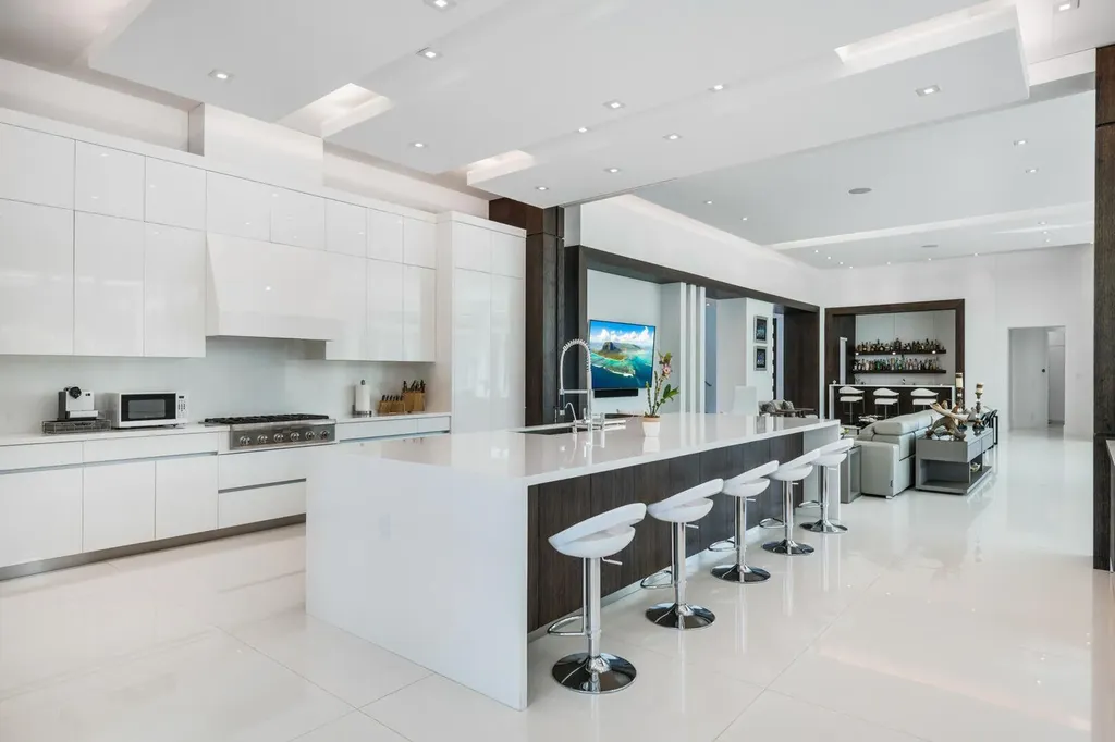 17106 Avenue Le Rivage Boca Raton FL 33496