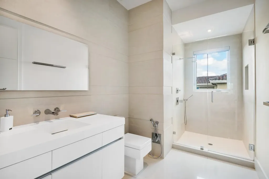 17106 Avenue Le Rivage Boca Raton FL 33496