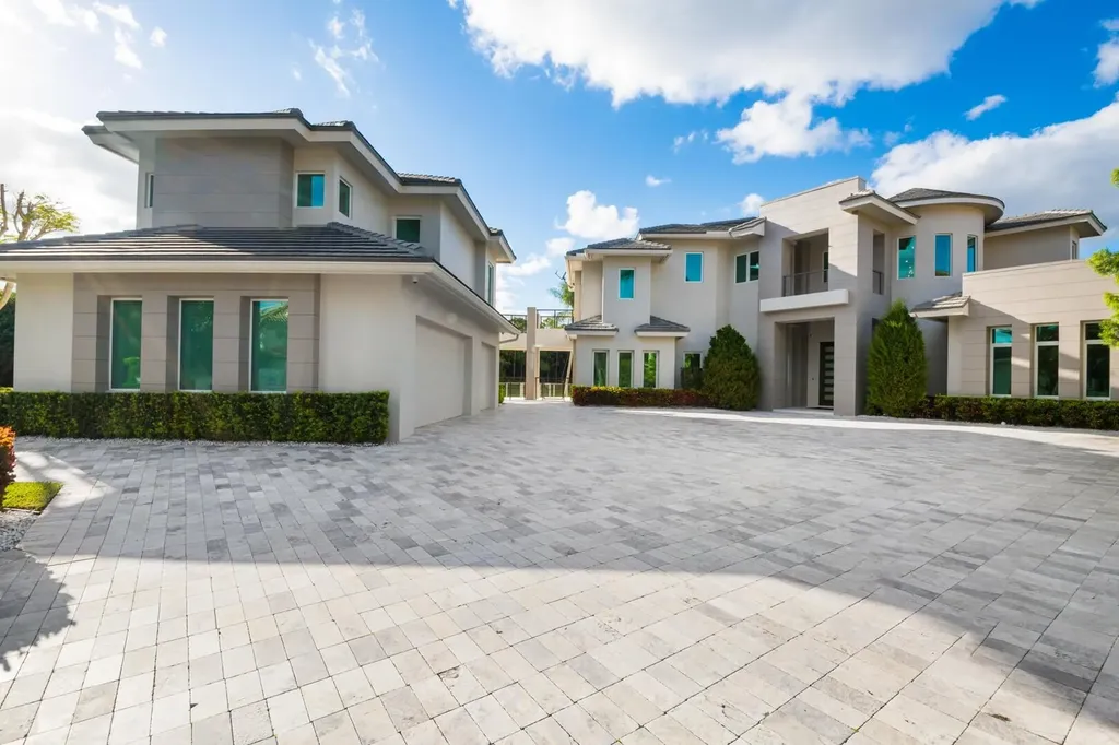 17106 Avenue Le Rivage Boca Raton FL 33496