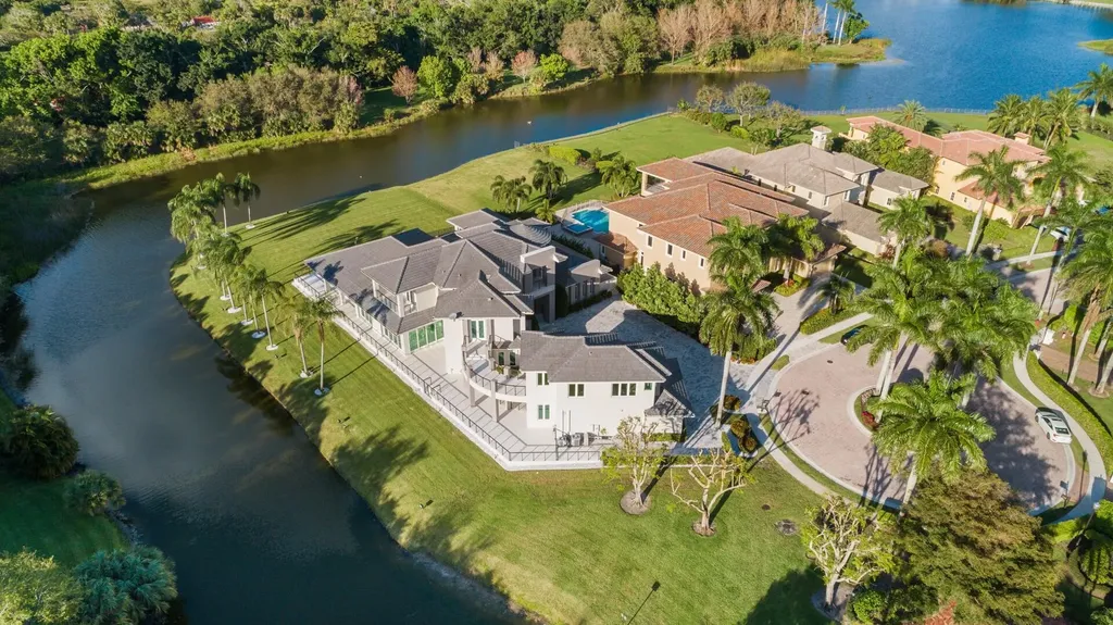 17106 Avenue Le Rivage Boca Raton FL 33496